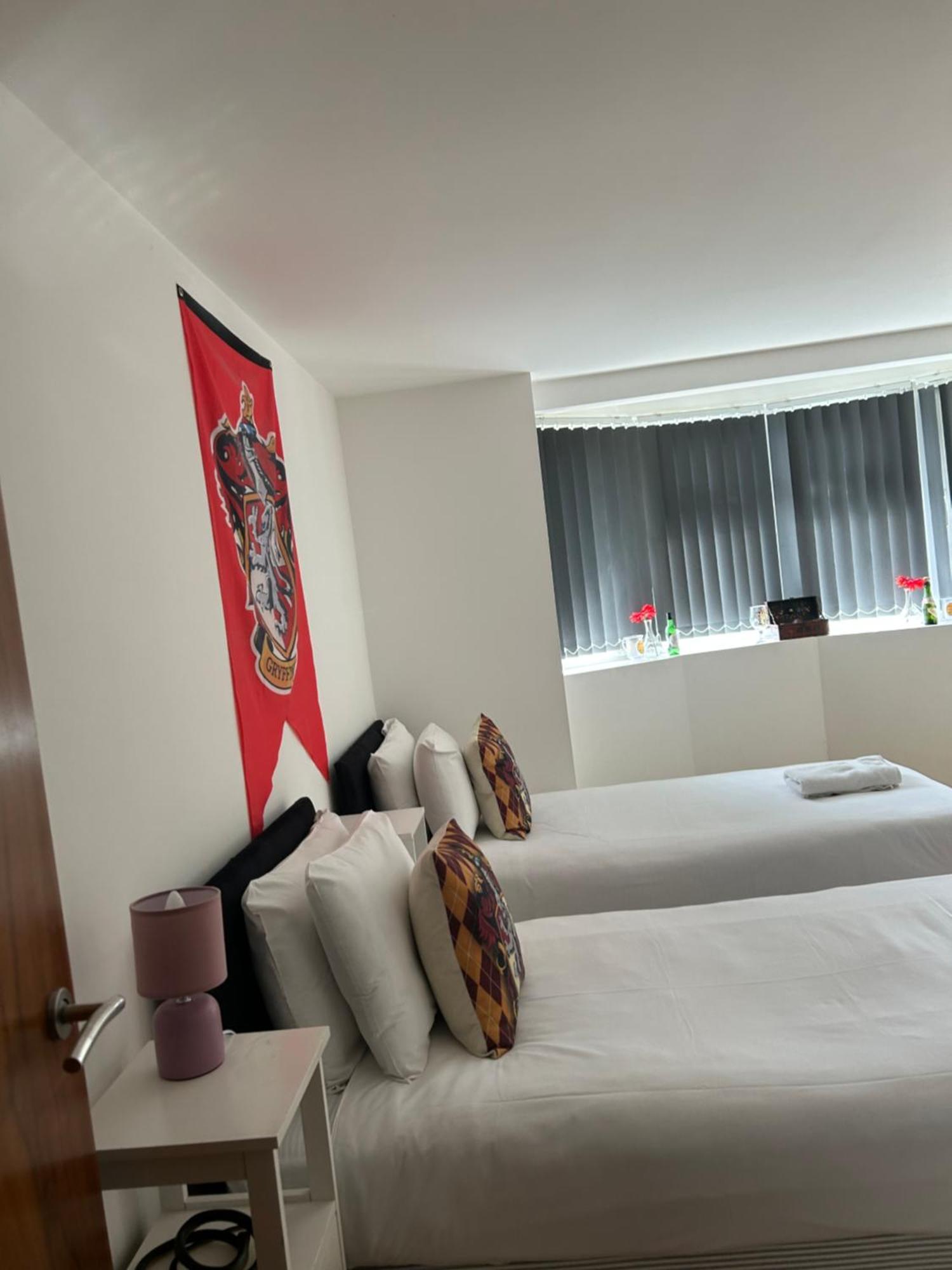 Appartement avec 3 chambre Watford  Extérieur photo